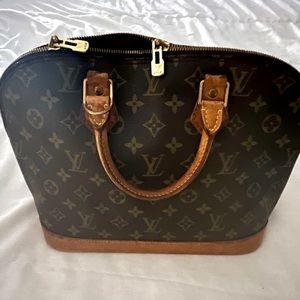 💕💞Authentic Vintage Louis Vuitton Alma bag🛍️